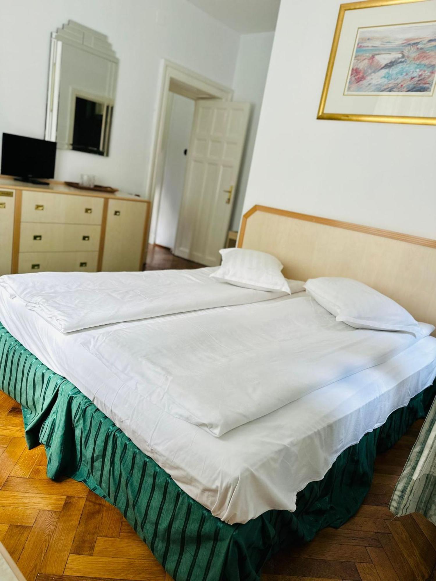 Rapsodia Sinaia Bed & Breakfast Dış mekan fotoğraf
