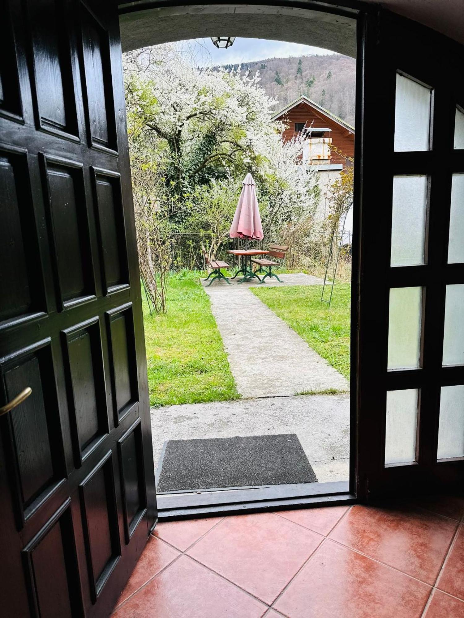 Rapsodia Sinaia Bed & Breakfast Dış mekan fotoğraf